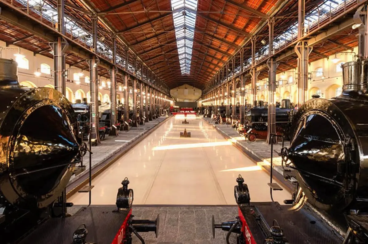Suggestiva cornice del Museo Nazionale Ferroviario di Pietrarsa a Napoli-Portici per l'evento "Sud e Champagne"