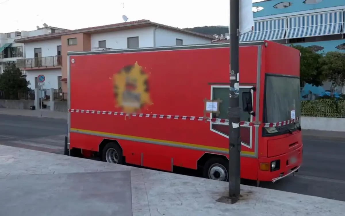 Il food truck dal quale sarebbe partita la contaminazione da botulino a Diamante Cosenza nei panini broccoli e salsiccia