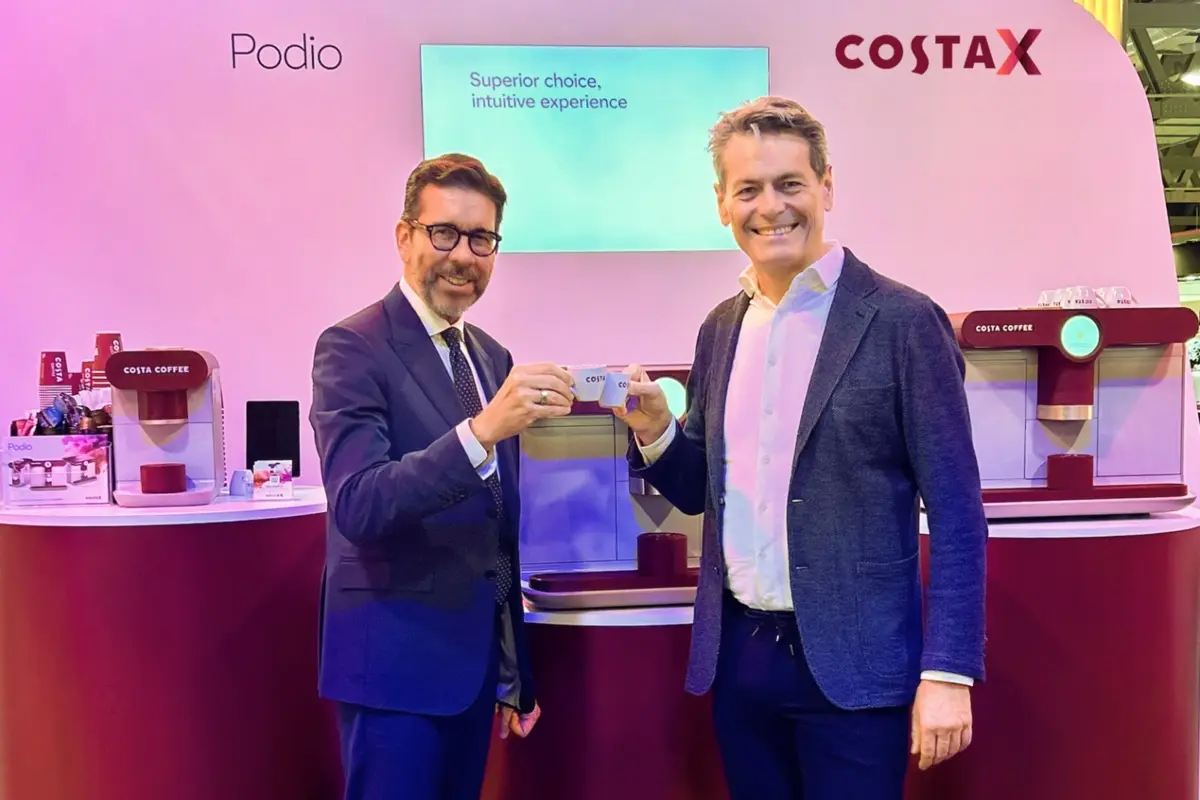 Massimiliano Pogliani, amministratore delegato di Caffitaly, e Philippe Schaillee, amministratore delegato di Costa Coffee
