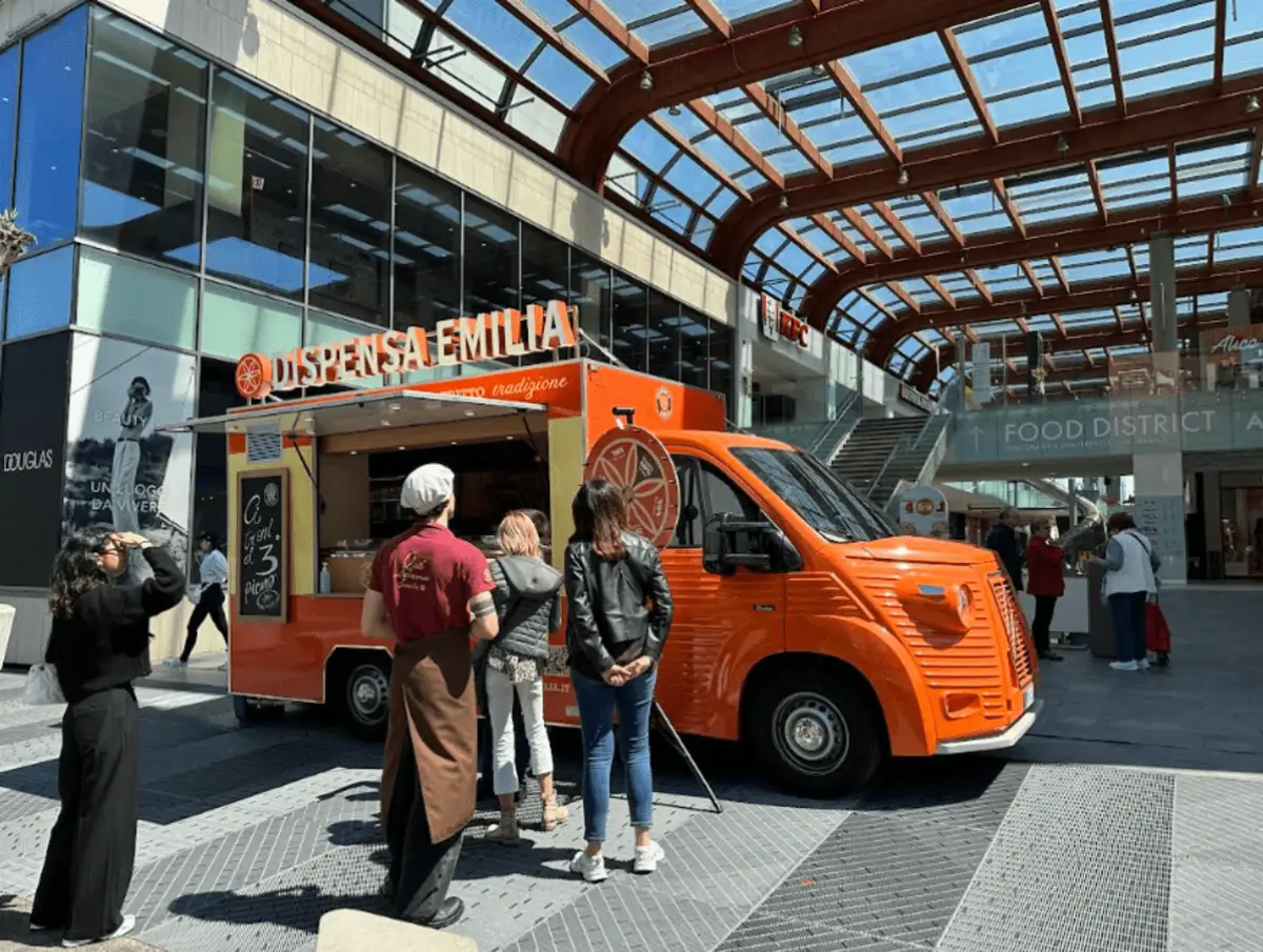 Il food truck di Dispensa Emilia