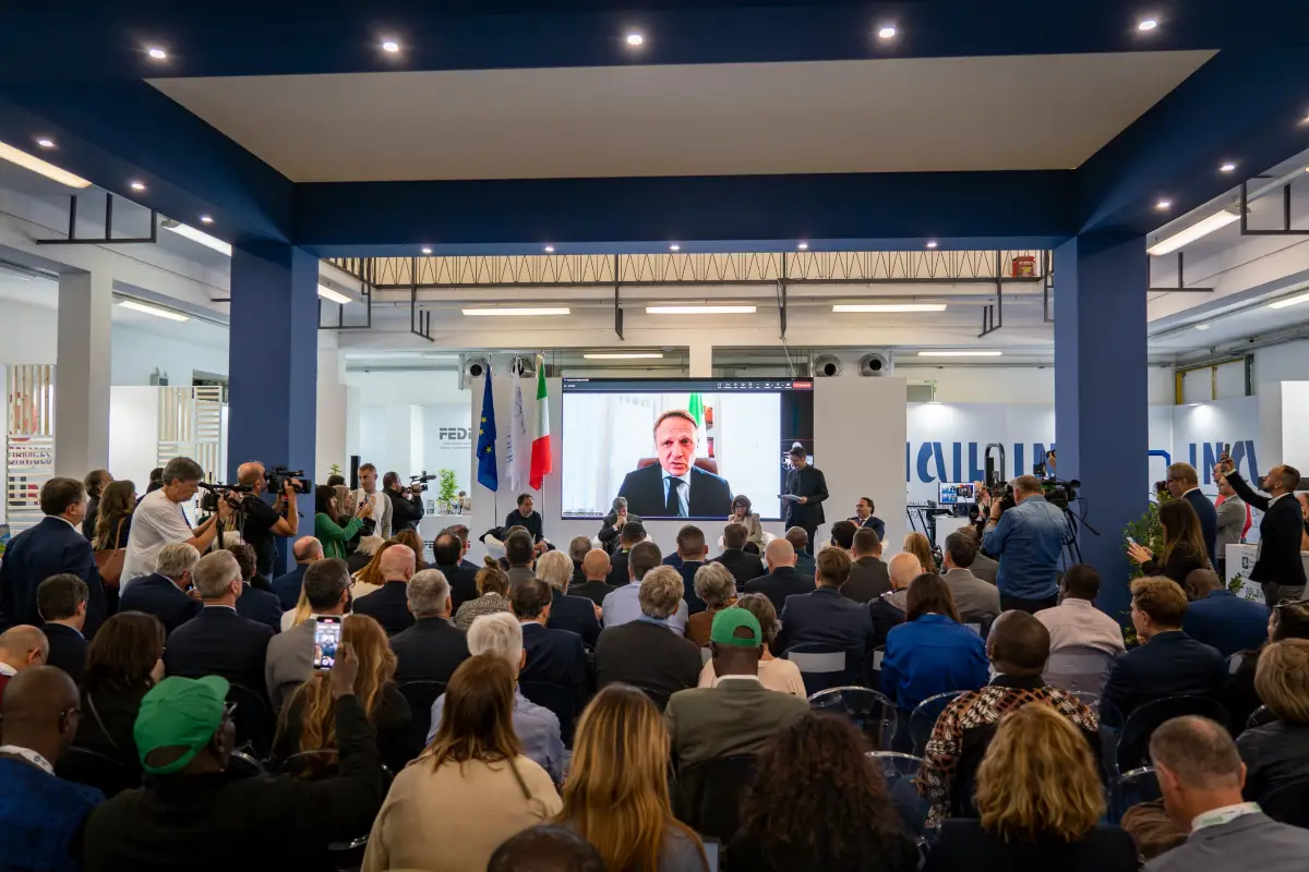 Ministro dell'Agricoltura, Francesco Lollobrigida, interviene in videoconferenza ad Agrilevante 2025