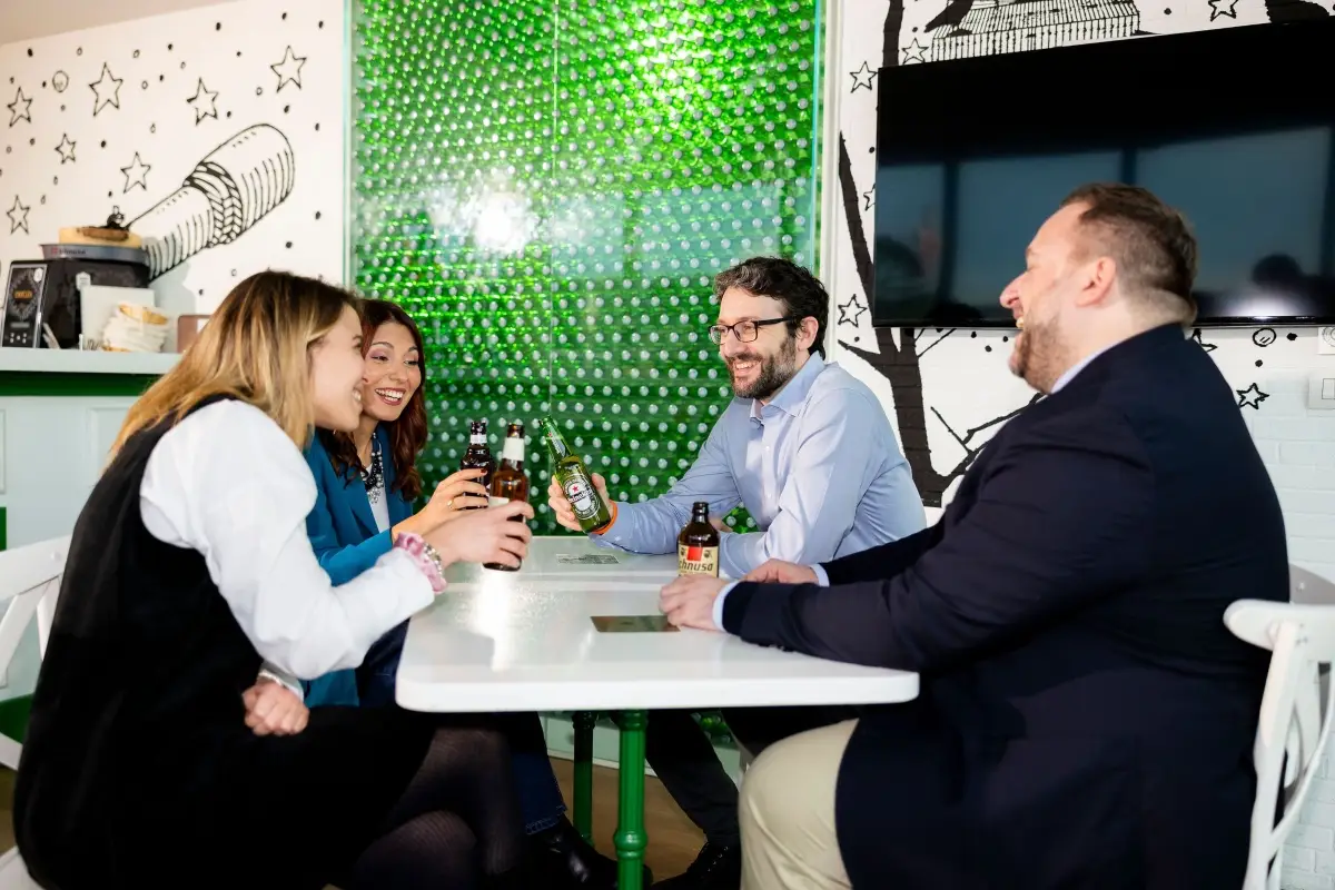 Dipendenti Heineken in pausa