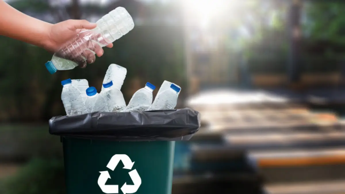 Rifiuti da imballaggi in plastica in Ue (packaging)