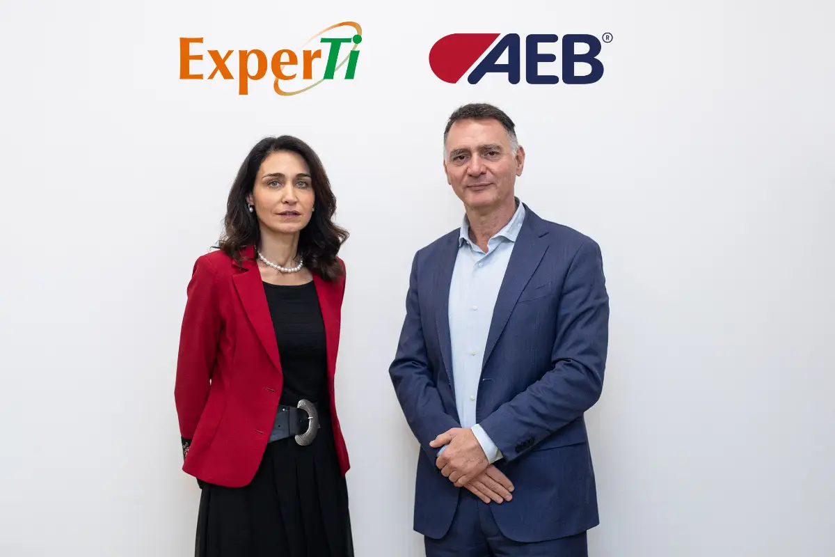 Da sin. Elena Guglierame, nuova ceo ExperTi, e SimonPietro Felice, ceo di AEB Group
