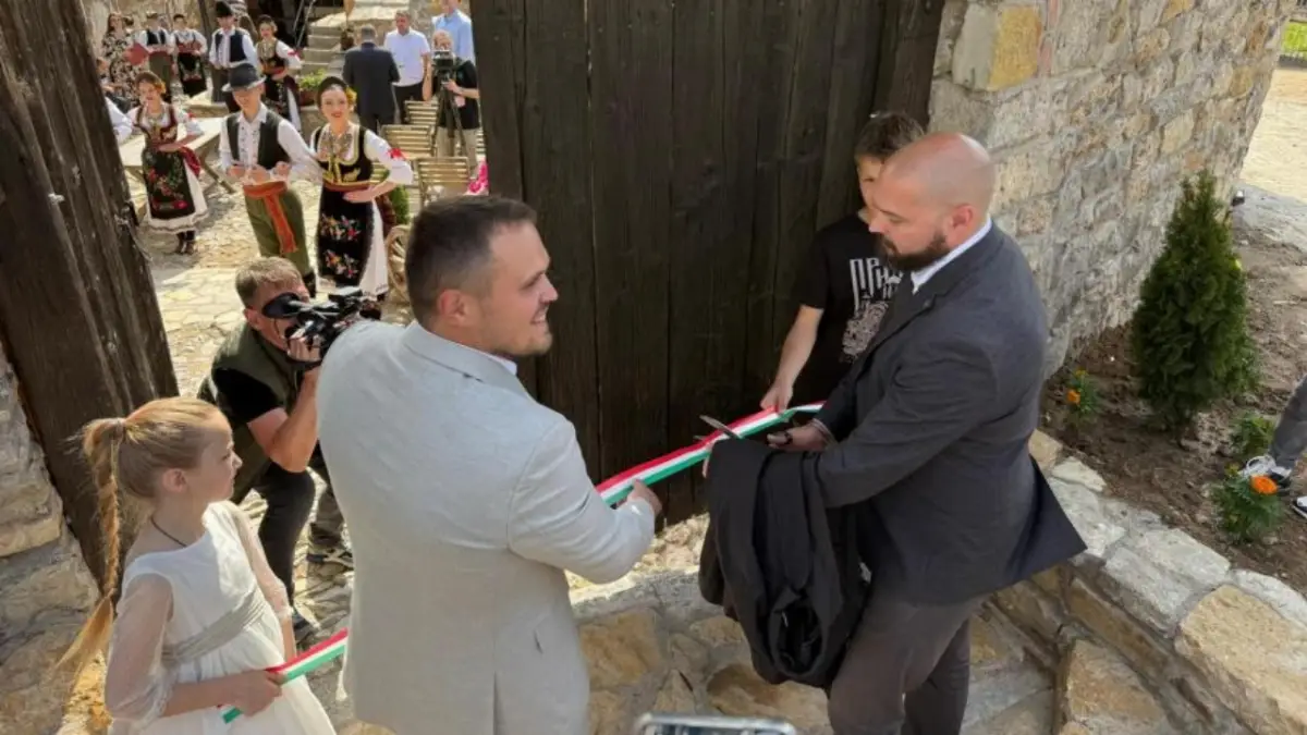 Inaugurazione Antica Cantina a Velika Hoča (Kosovo)