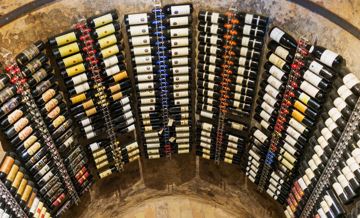 Cantina a Montalcino: il riposo del Brunello...