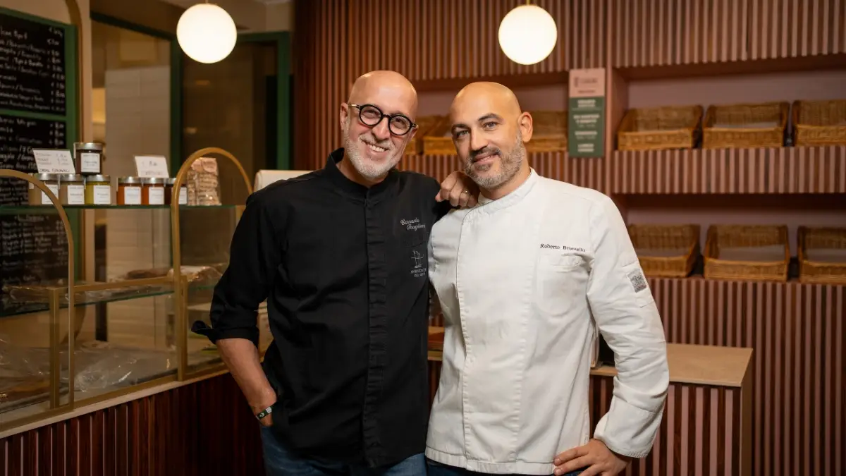 Da sinistra: Corrado Scaglione, maestro panificatore di Cerere – L’Atelier del Pane; il Baker Roberto Briguglio
