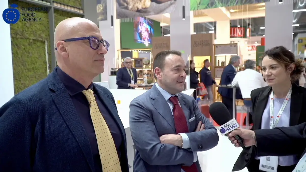 Da sinistra: Vittorio Giordano, Vice President Urbani Truffles Usa Corporation; Gianmarco Urbani, amministratore delegato Urbani Tartufi; Paola Terenziano, direttore marketing Urbani Tartufi (Cibus 2024)