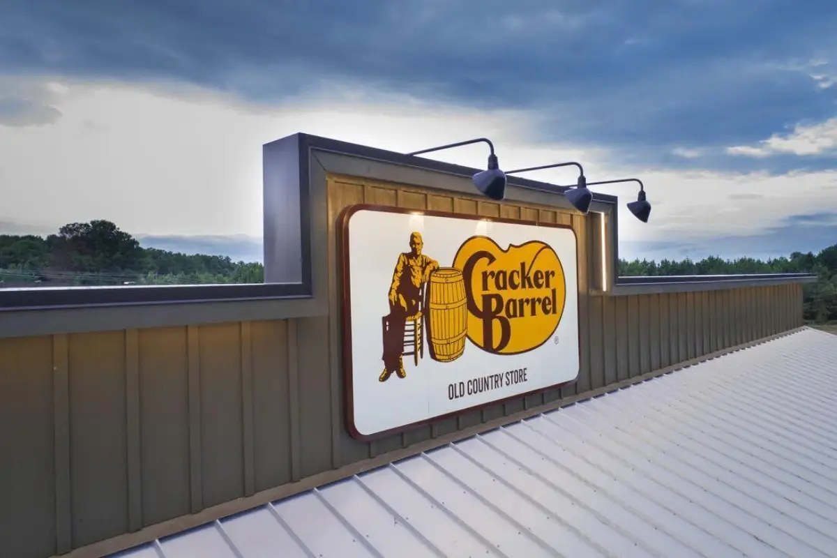 Logo Cracker Barrel