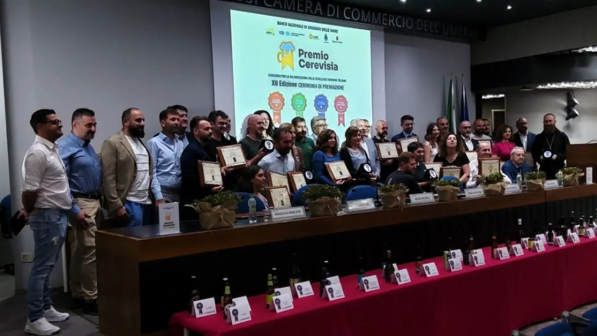 Cerevisia 2025, foto di gruppo con i vincitori e gli organizzatori