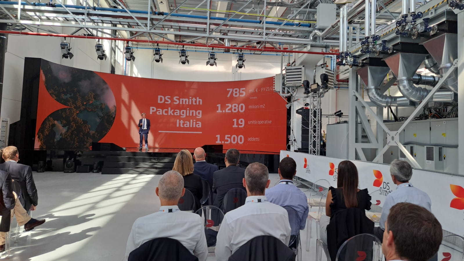 L'inaugurazione del nuovo stabilimento DS Smith a Castelfranco Emilia (MO)persone