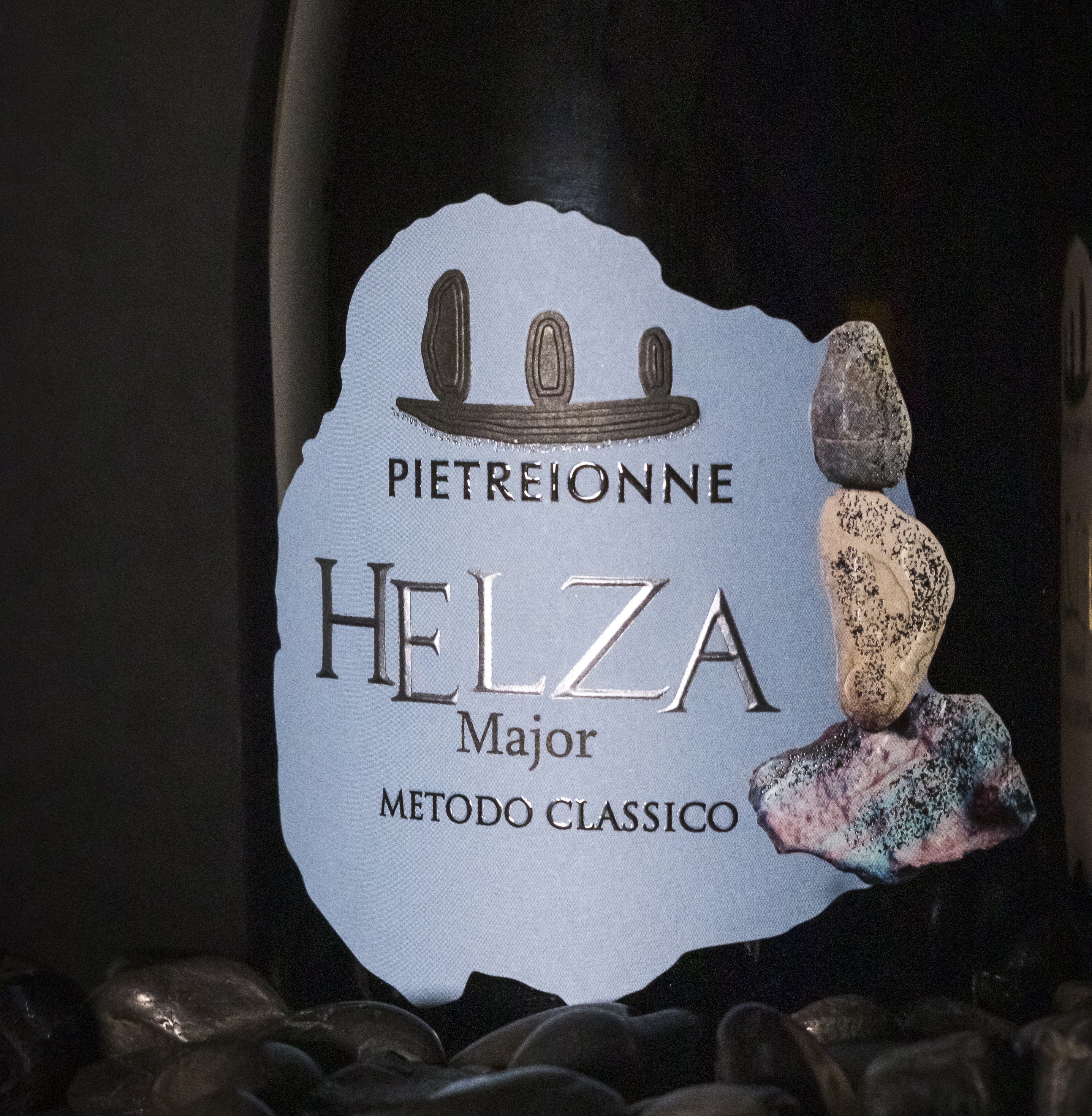Winelivery, Wine Label Awards 2025 Cantina Pietreionne con il suo HELZA Major Metodo Classico –