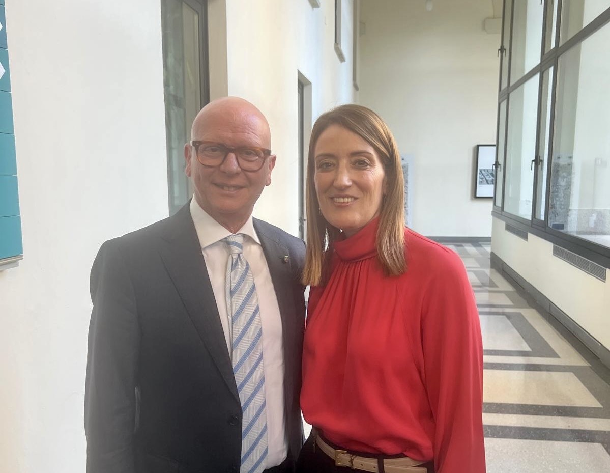 A destra il presidente Copagri Tommaso Battista ricevuto dalla presidente del Parlamento europeo Roberta Metsola.