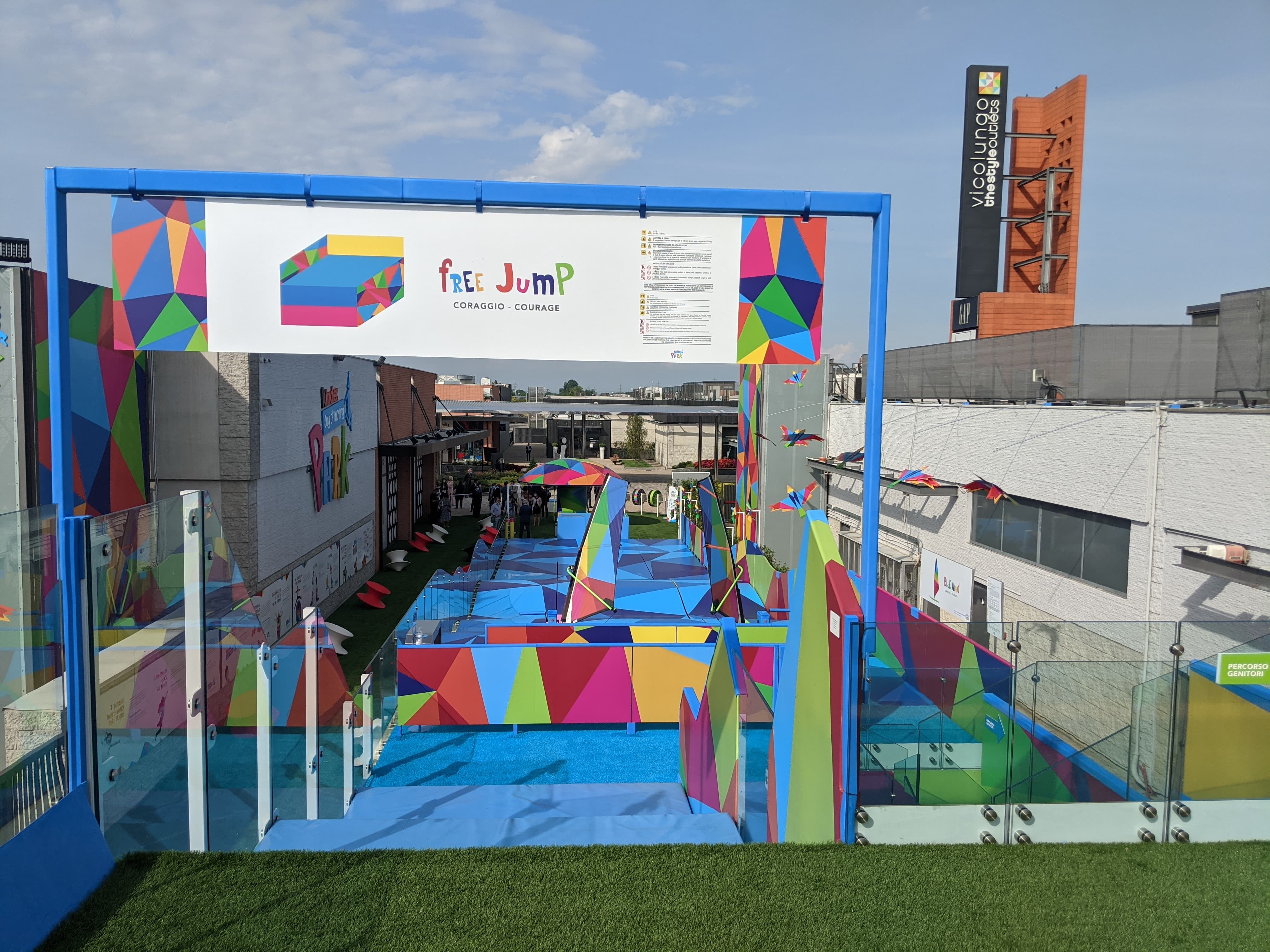 Kinder Joy of moving Park, Vicolungo The Style Outlets