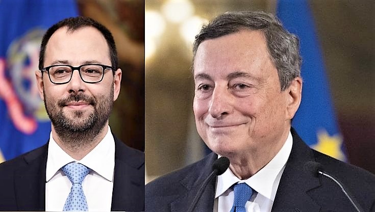 A sinistra il neo-titolare del Mipaaf, ministro Stefano Patuanelli; a destra il neo-premier Mario Draghi