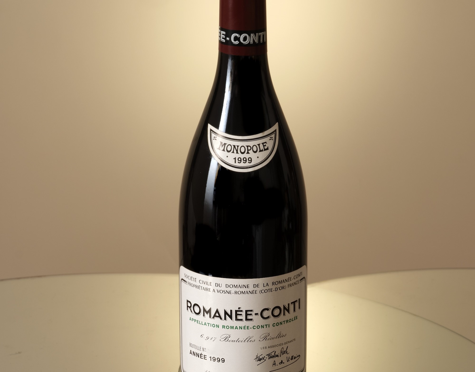 Bottiglia di Romanée Conti 1999 aggiudicata per 18.600 euro all'asta di Pandolfini a Milano