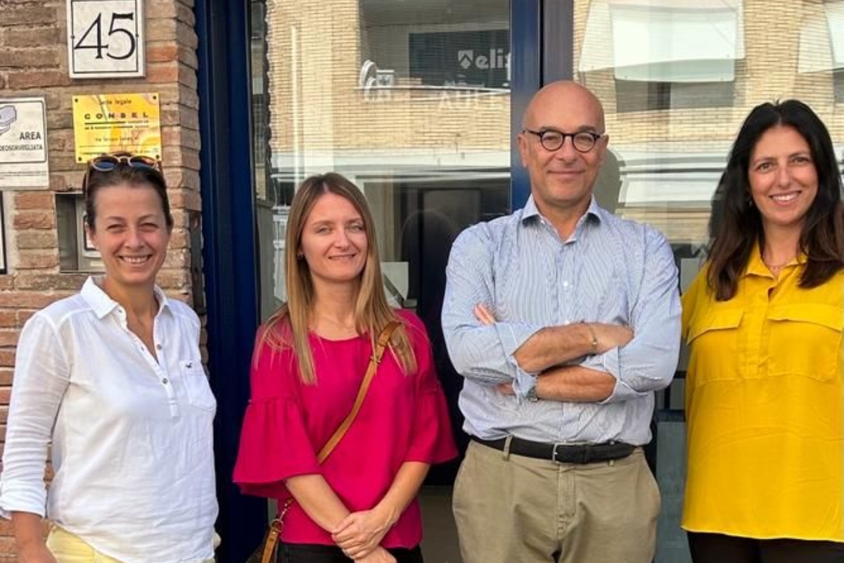 Il direttore del personale di Eataly, Gabriele Belsito, assieme alle responsabili del progetto formativo di Elis