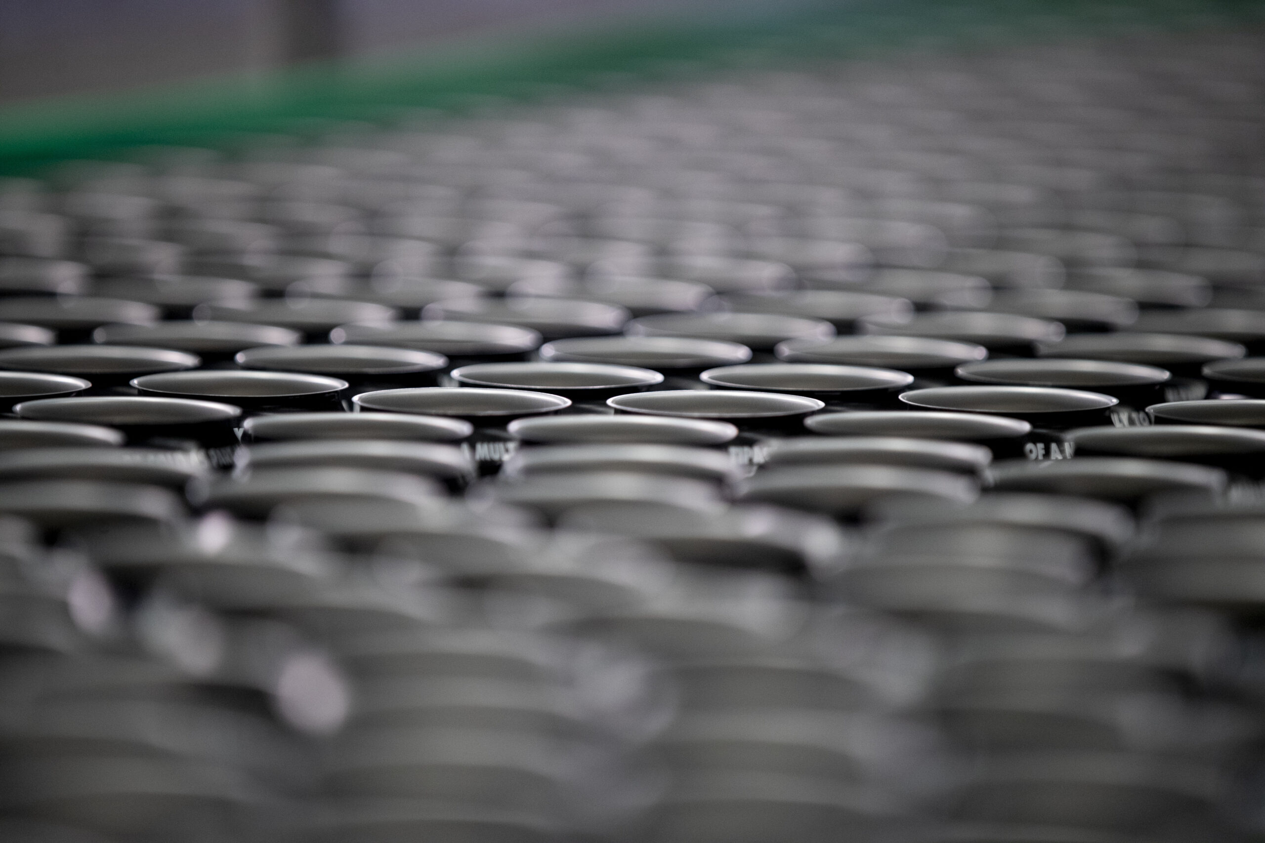 Carlsberg Britvic investe 23 milioni di euro nello stabilimento di lattine di Rugby, in Inghilterra