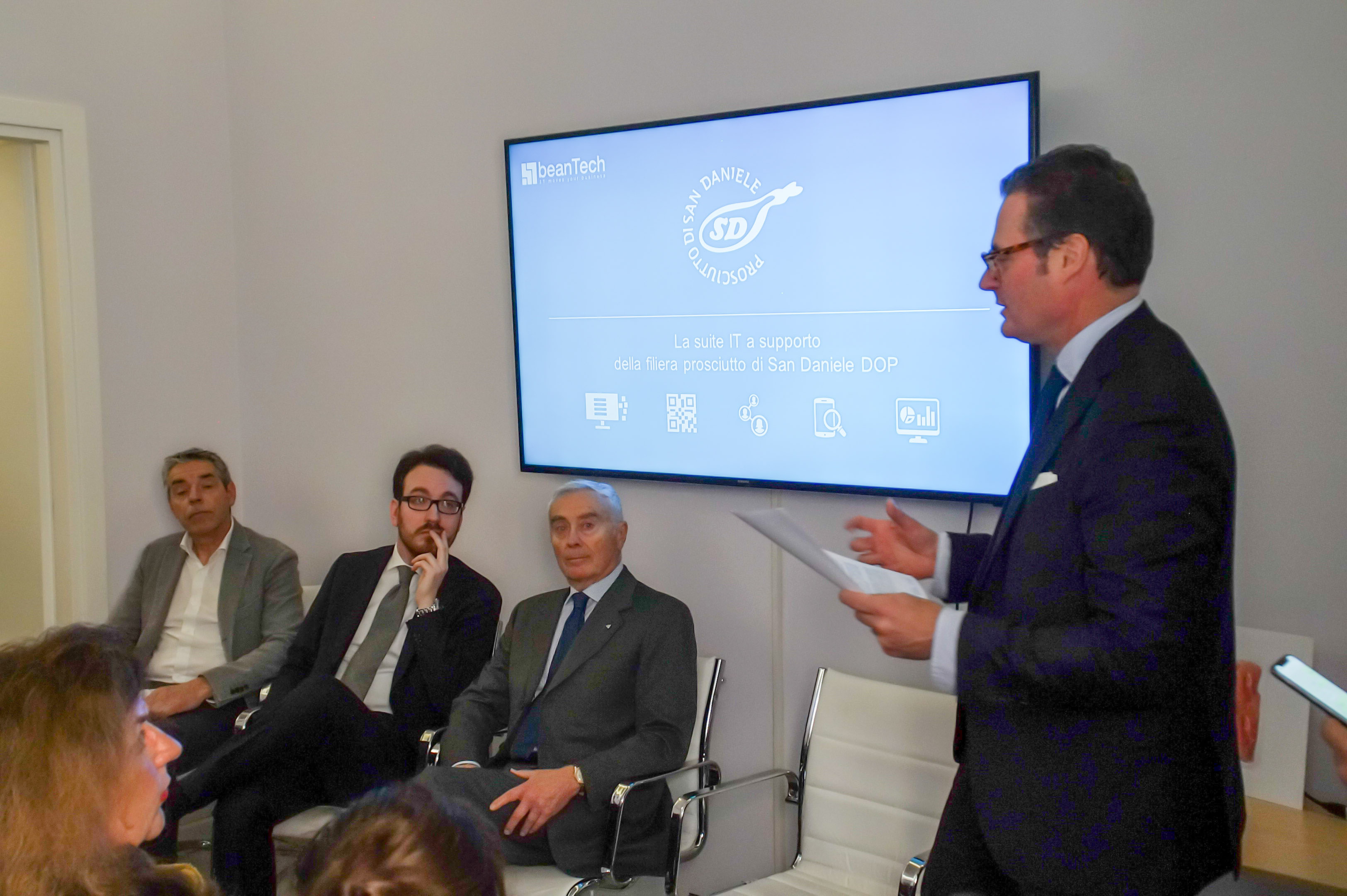 Conferenza stampa "San Daniele smart: il sistema di tracciabilità del Prosciutto di San Daniele" del 8 maggio 2019