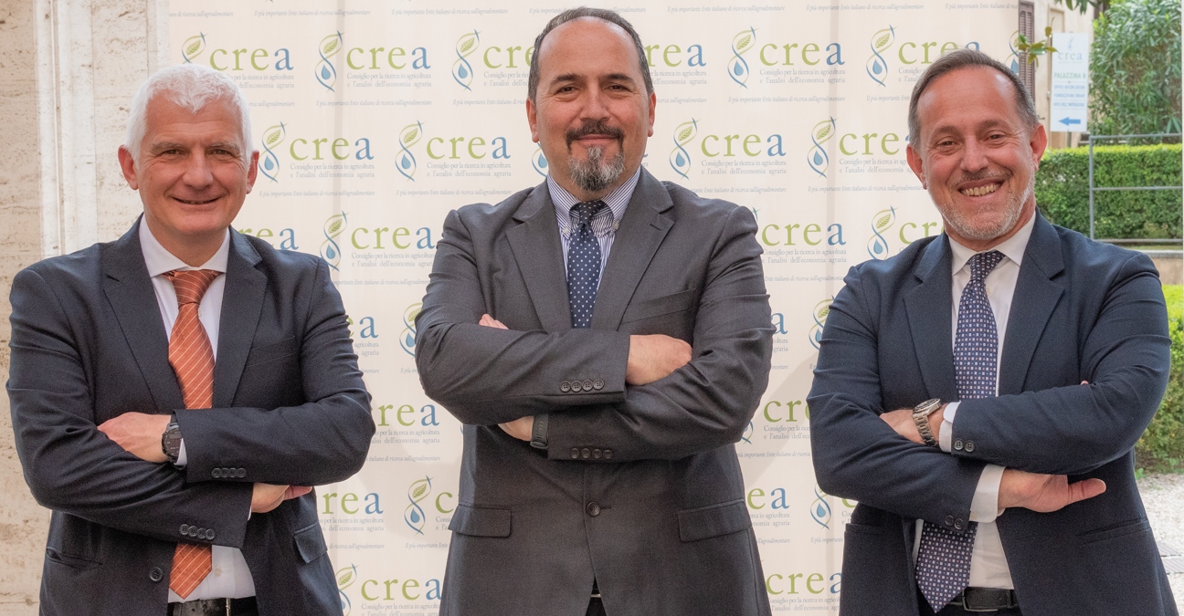 Il Cda del Crea. Da sinistra: Alessandro Monteleone, il presidente Andrea Rocchi e il vicepresidente Giancarlo Righini