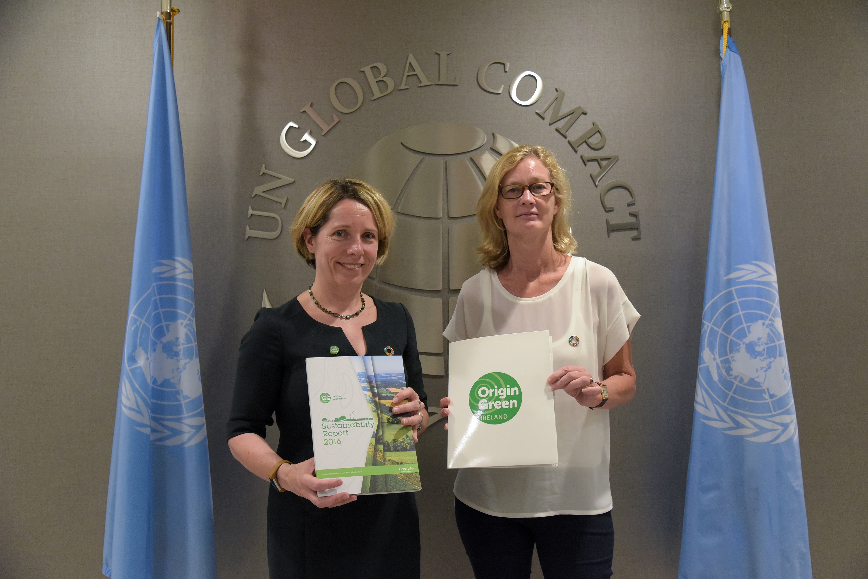 Tara McCarthy, CEO di Bord Bia - Irish Food Board e Sue Allchurch, Chief of Participant Relations, Fund Raising and Communications di United Nations Global Compact, a New York in occasione dell’annuncio dell'adesione di Bord Bia allo United Nations Global Compact