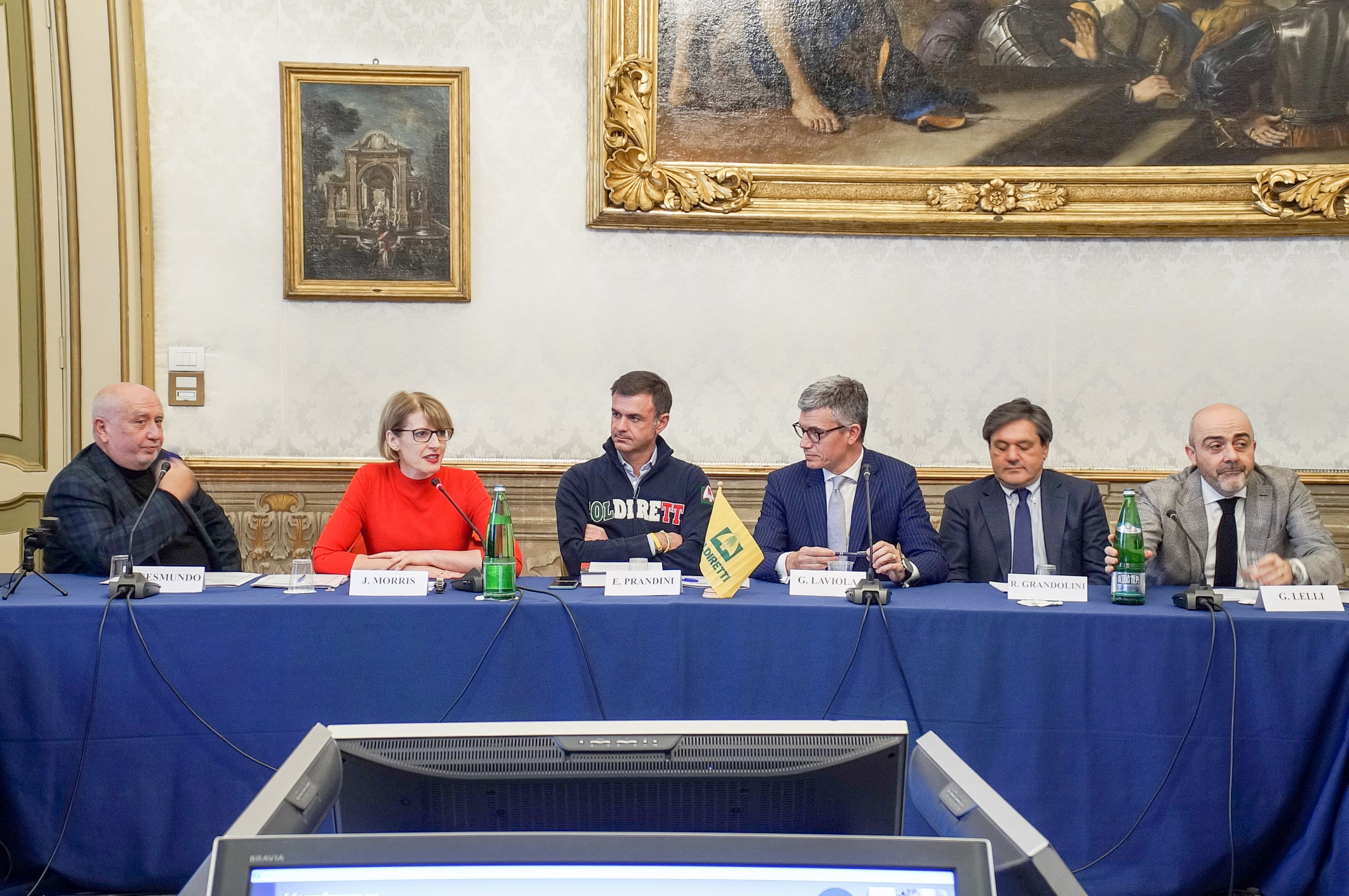 Firma dell'intesa post-Brexit Italia-Regno Unito per una filiera del pomodoro etica e sostenibile, avvenuta il 12 febbraio 2019 presso la sede nazionale Coldiretti a Roma
