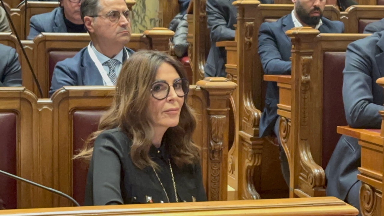 Il ministro del Turismo, Daniela Santanché, durante l'assemblea di Confindustria Alberghi (Roma, 10 dicembre 2025)