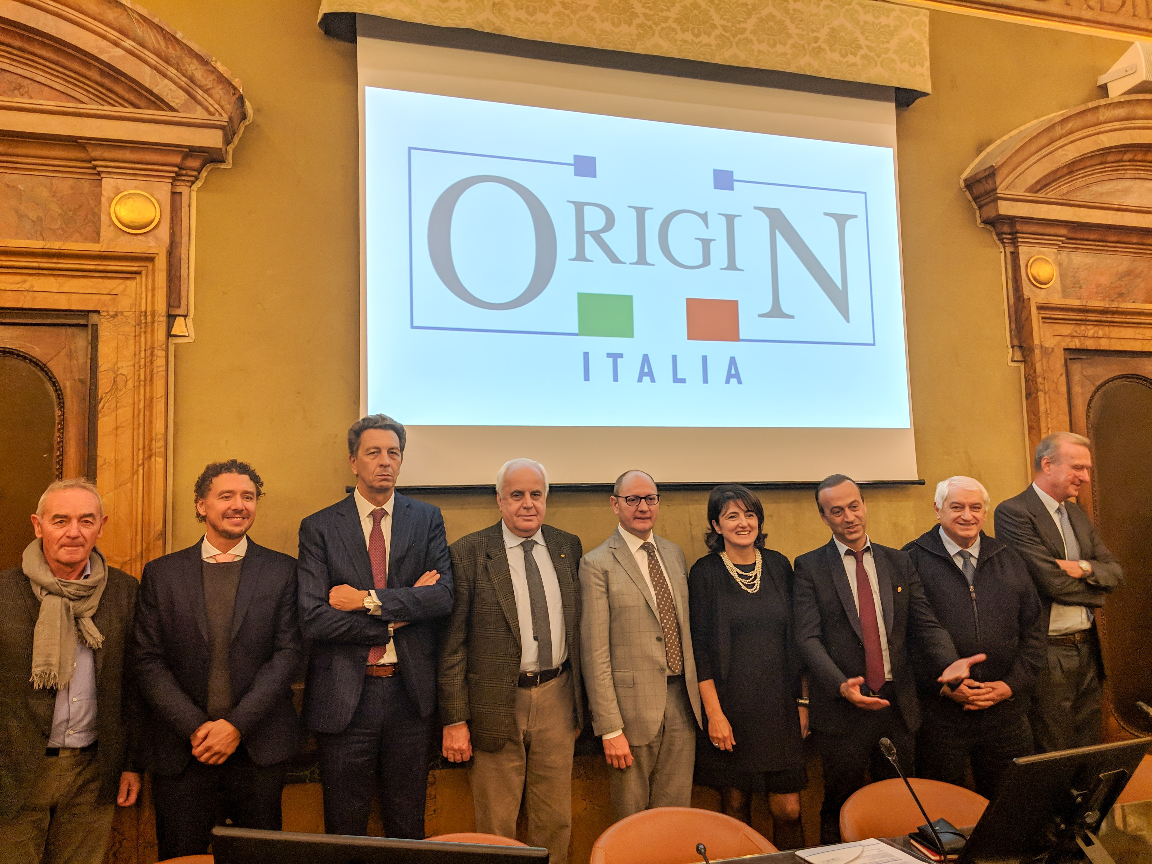 Nicola Cesare Baldrighi, Presidente AICIG Domenico Raimondo, Presidente Afidop Lorenzo Beretta, Presidente Isit Massimo Vittori, Direttore Origin, presentano Origin Italia (AICIG) presso la Sala Cavour del MIPAAFT in data 30 novembre 2018