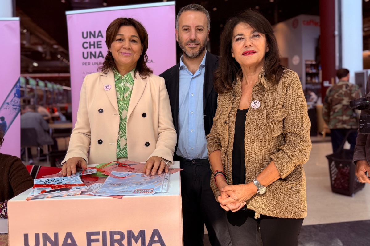 Coop - Una firma che vale una vita. A destra: il presidente di Coop Italia, Maura Latini