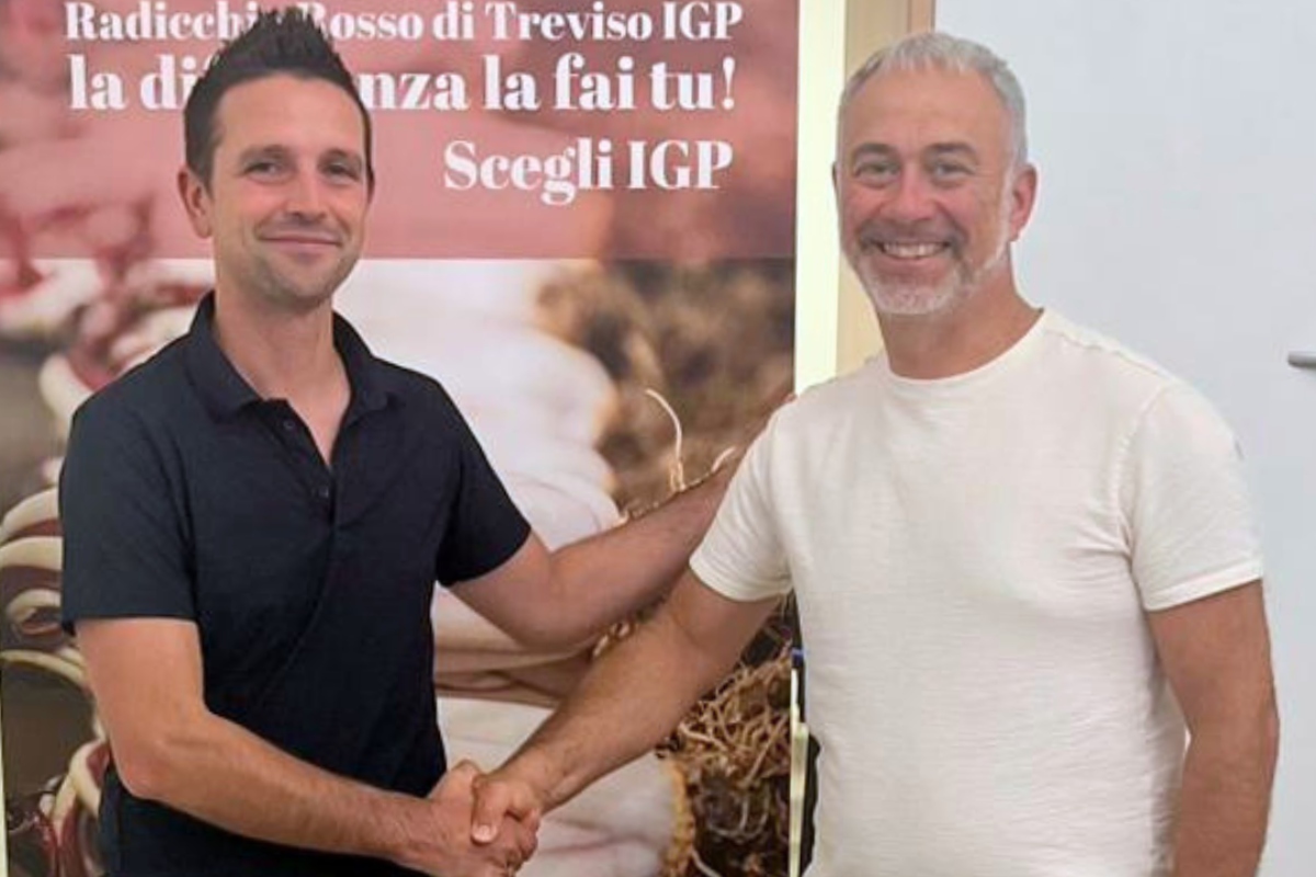 Da sinistra: Christian Morandin e Andrea Tosatto, rispettivamente presidente e past-president del Consorzio di Tutela del Radicchio di Treviso Igp e del Radicchio Variegato di Castelfranco Igp