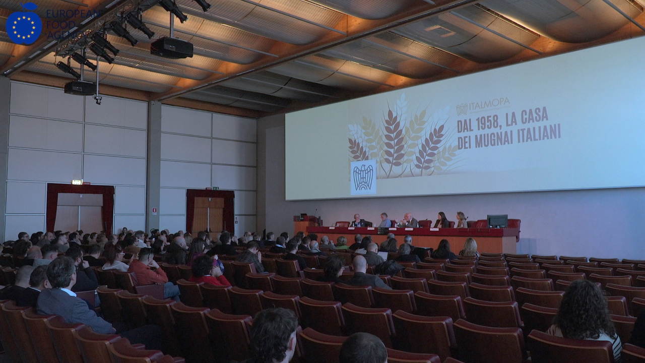 Un momento della tavola rotonda "Farine tra verità e mistificazioni: contrastare le notizie ingannevoli attraverso la conoscenza scientifica” promossa da Italmopa in occasione di Sigep 2024 (Riminifiera, 21 gennaio 2024)