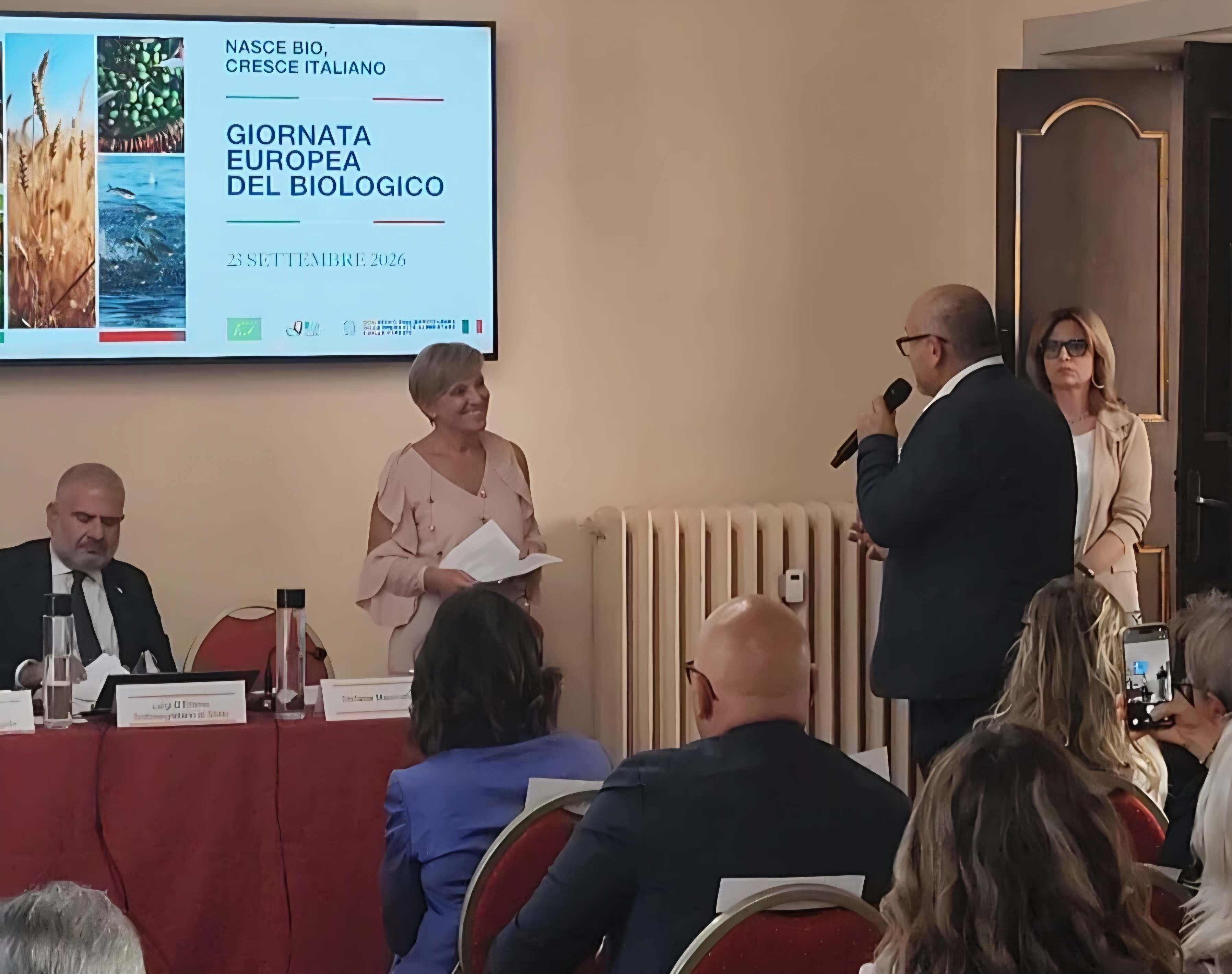 Giorgio Baracani Legacoop agroalimentare alla presentazione del nuovo marchio bio durante la Giornata europea del biologico