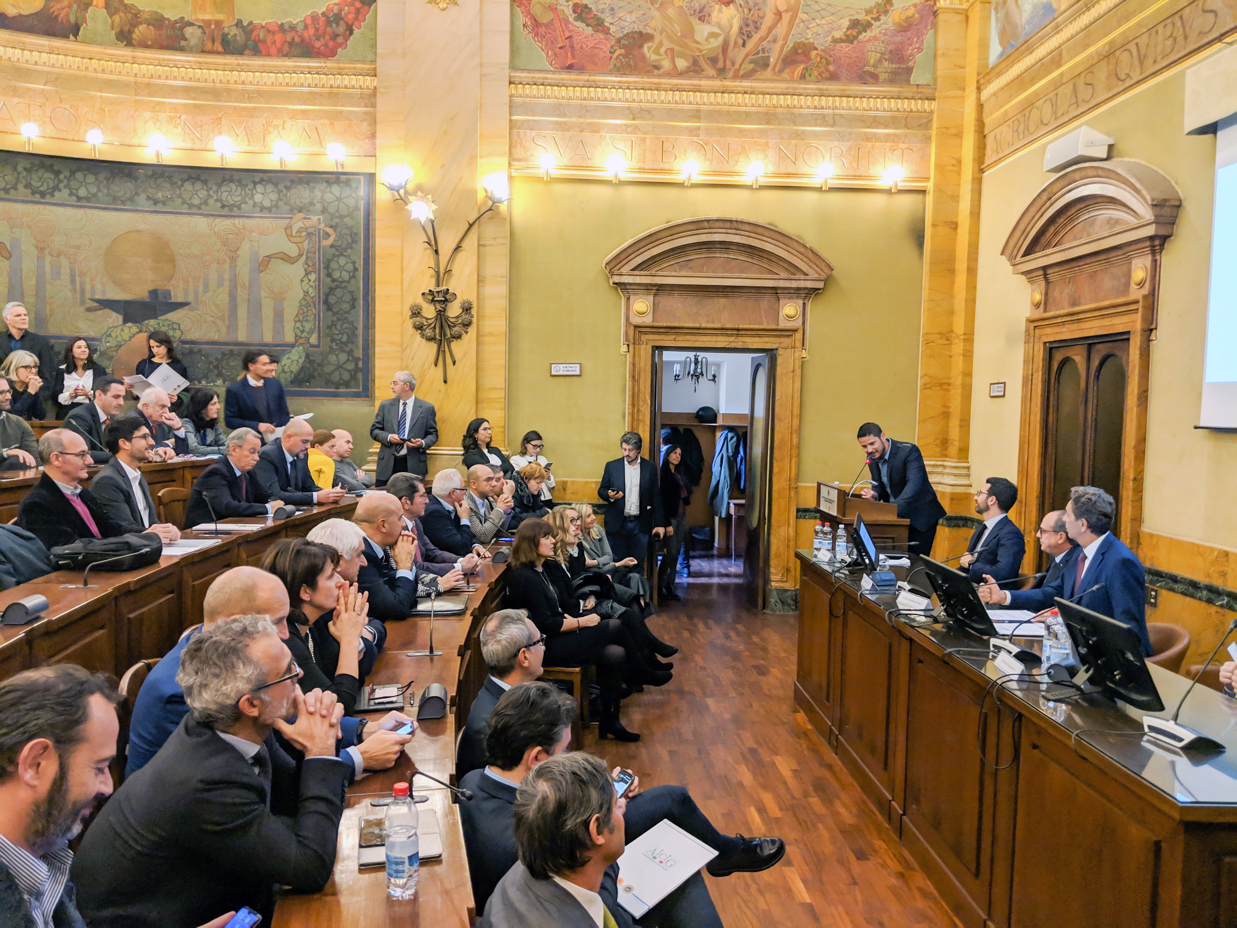 Nicola Cesare Baldrighi, Presidente AICIG Domenico Raimondo, Presidente Afidop Lorenzo Beretta, Presidente Isit Massimo Vittori, Direttore Origin, presentano Origin Italia (AICIG) presso la Sala Cavour del MIPAAFT in data 30 novembre 2018