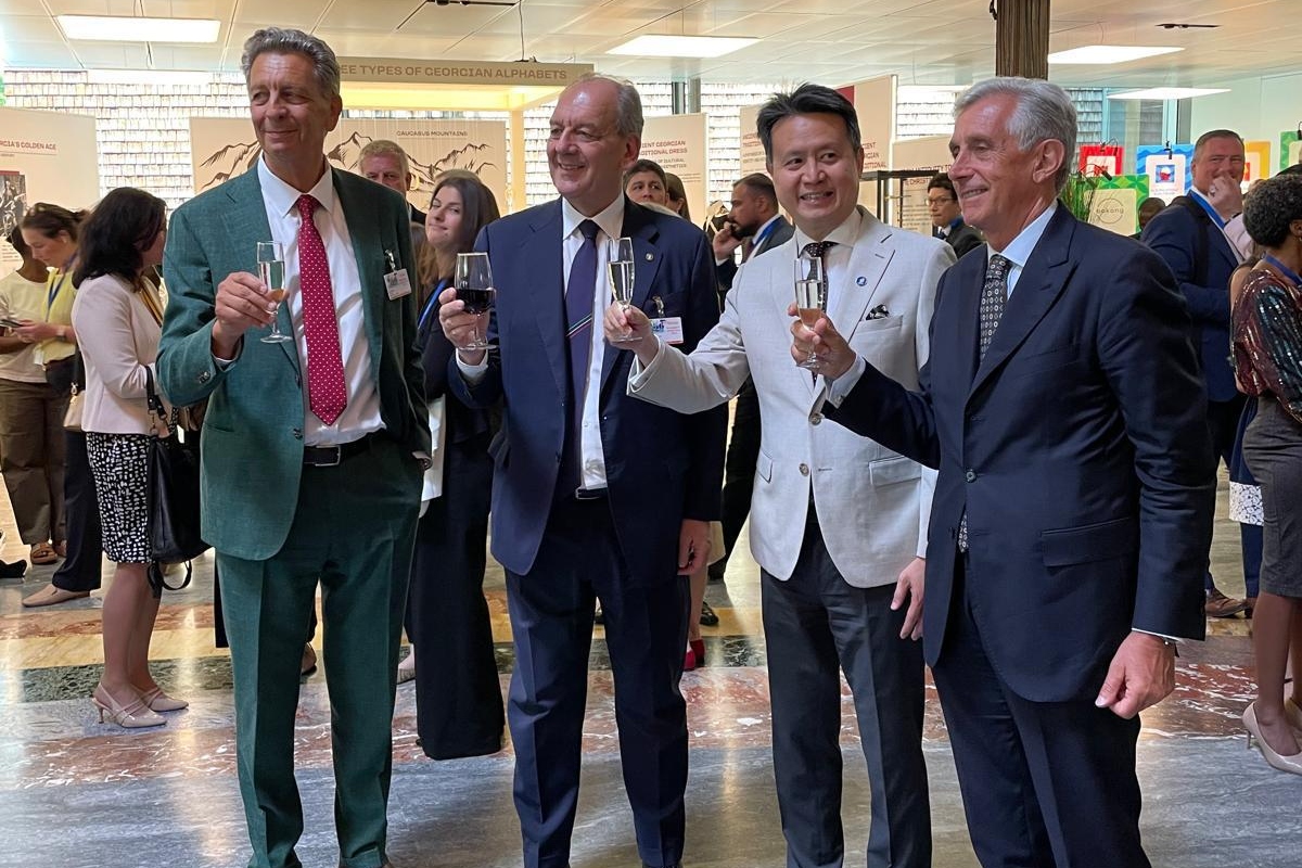 Cesare Baldrighi, Patrizio La Pietra, Daren Tang, ambasciatore Luigi Maria Vignali