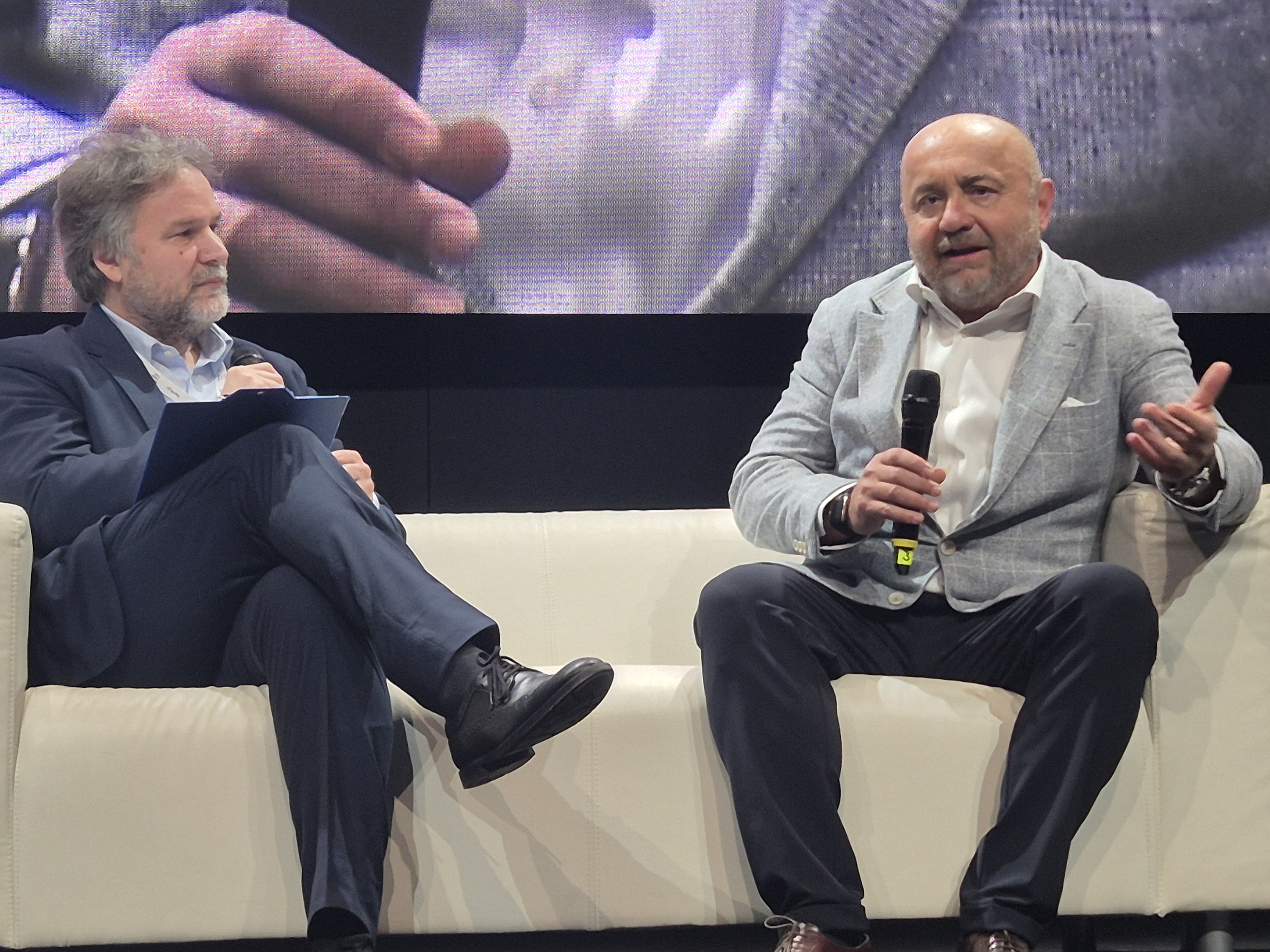 Industry Chain Circle. Intervento di Vincenzo Cremonini. A dx, Andrea Aiello ceo di Edfis