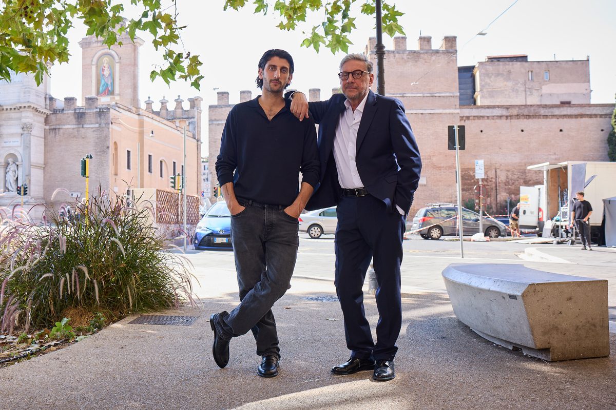 Campagna Intesa SP. Francesco Graziani e Roberto Bolle tra i protagonisti del video diretto da Sergio e Pietro Castellitto.