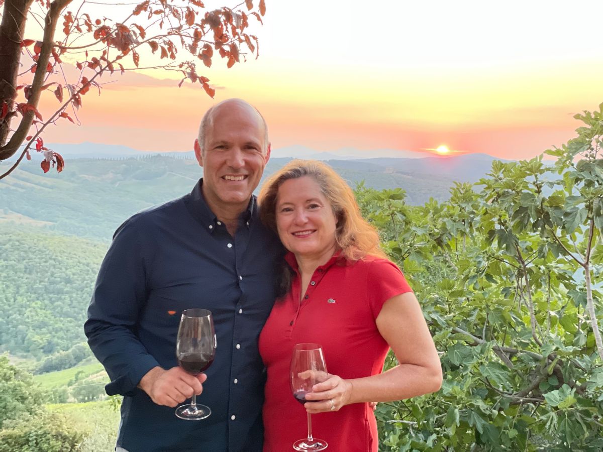 Il miliardario Peter Kern e la moglie Kirsten nella loro tenuta Il Palazzone a Montalcino (SI) in Toscana
