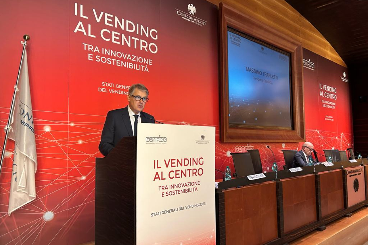 Massimo Trapletti, presidente di Confida, interviene agli Stati Generali del Vending (Roma, Confcommercio, 8 novembre 2023)