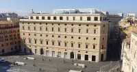 Palazzo Marini a P.za San Silvestro, Roma