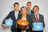 Vergani compra pasticceria Scarpato. Da sx: Marco Raineri, Lorella Vergani, Andrea Raineri, Stefano Vergani