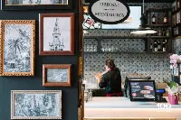 Locale 100Montaditos
