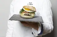 Hamburger all'italiana realizzato da Nicola Longanesi