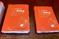 Copertina "A spasso con Lucy"