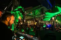 Bar Dating Heineken