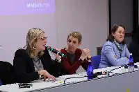 Convegno Federvini, Vinitaly 2025. Micaela Pallini (a sx), Bruna Boroni e Albiera Antinori (a dx)