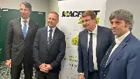 Presentazione Macfrut 2024 (Roma). Da destra: Matteo Zoppas, presidente di Agenzia Ice; Renzo Piraccini, presidente di Macfrut; Francesco Lollobrigida, ministro dell'Agricoltura, della Sovranità Alimentare e delle Foreste