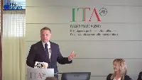 Il ministro dell'Agricoltura, Francesco Lollobrigida, interviene alla presentazione di Macfrut 2025 (Roma, 3 aprile 2025)