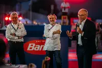 Da sinistra: Paolo Barilla, Massimo Bottura e Stefano Domenicali danno il benvenuto agli ospiti de La Tavolata by Barilla al circuito di Monza